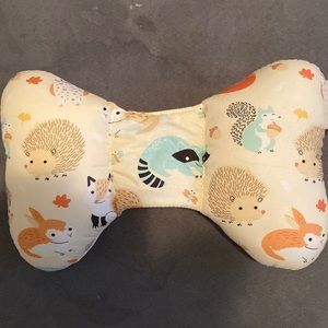 Woodland Head support baby pillow plagiocephaly positioning and torticollis